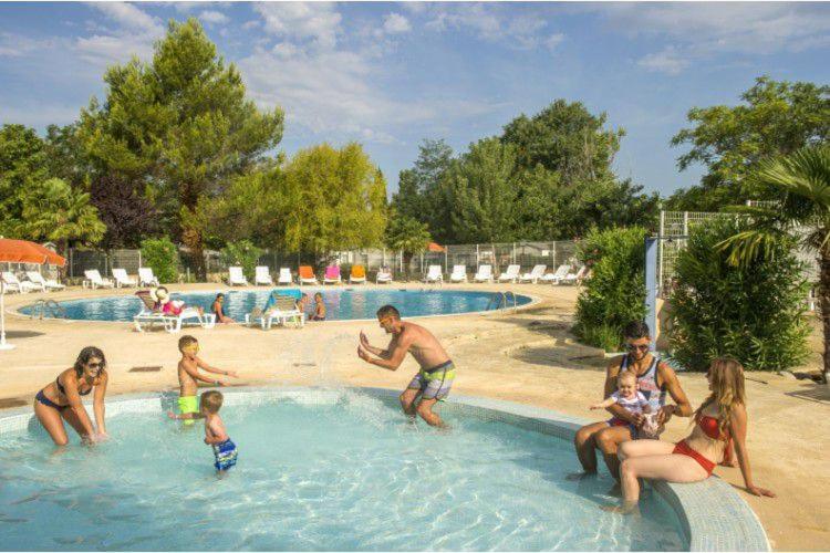 Mobil Home Tout Confort 6 Personnes Climatise Au Pied Du Luberon La Roque-d'Antheron Eksteriør bilde