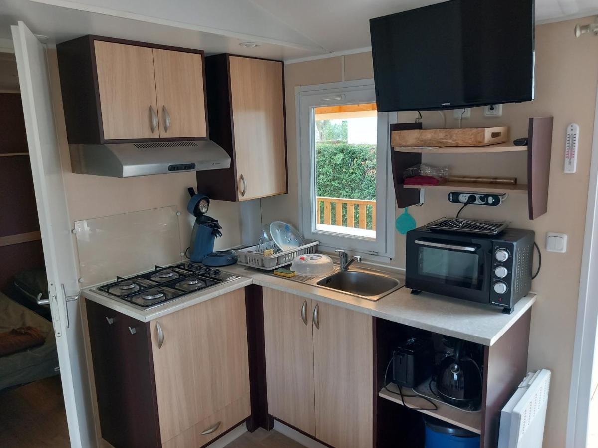 Mobil Home Tout Confort 6 Personnes Climatise Au Pied Du Luberon La Roque-d'Antheron Eksteriør bilde
